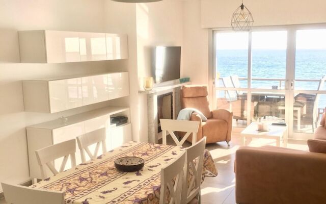 3Br Fuengirola Promenade First Line Beach Apartment With Panoramic Sea Views