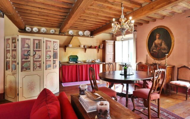 Vacation in Lucca Superior Apartments