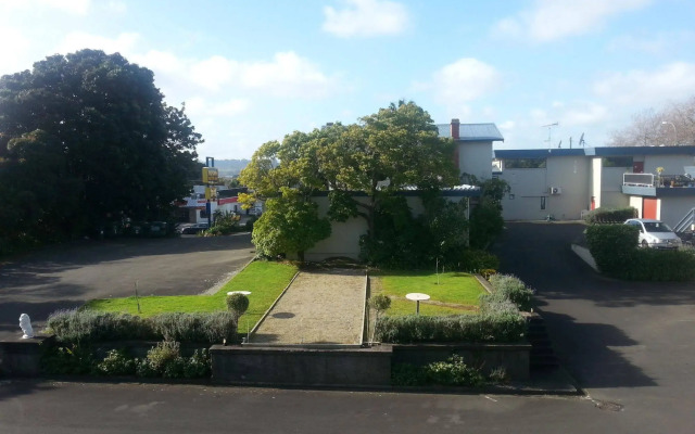 Midtown Motor Inn