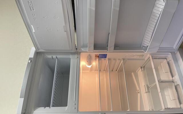 Сутки как дома на улице Сакко и Ванцетти 77