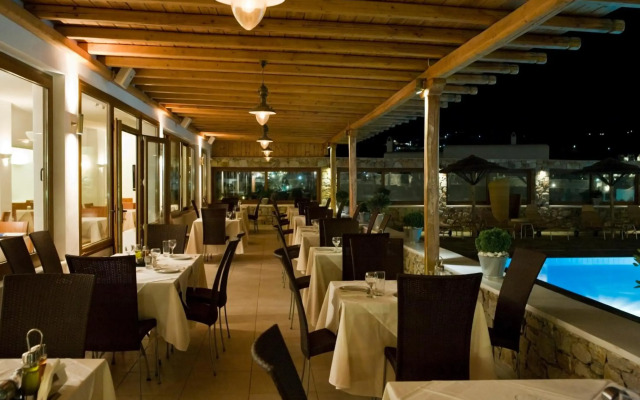Yiannaki Hotel