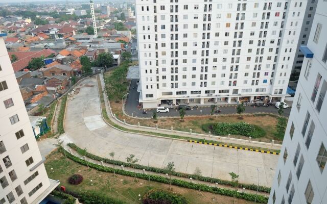 Homey Bassura City Apartment near Shopping Center