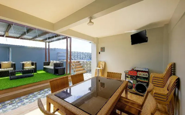 Dona Aurora Condotel by Oyo Rooms