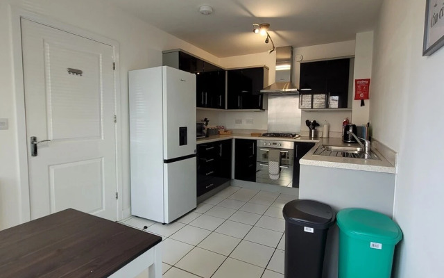 House of 4 Chimneys by Your Lettings UK