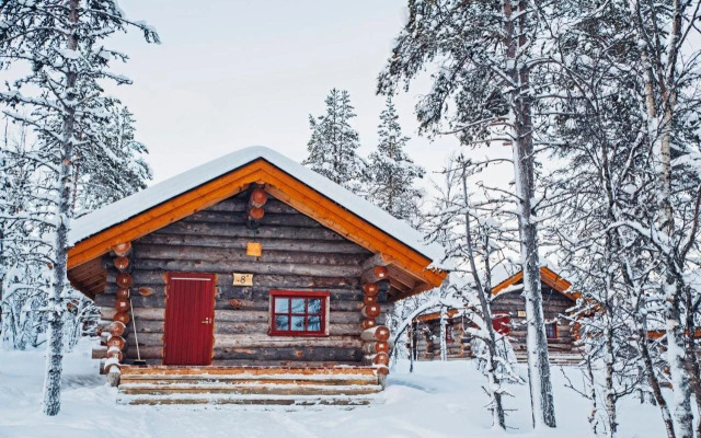 Kakslauttanen Arctic Resort