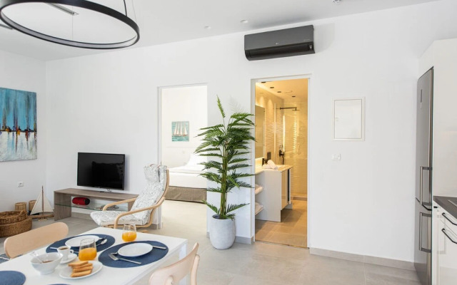 Cozy Corner Luxury Apartments