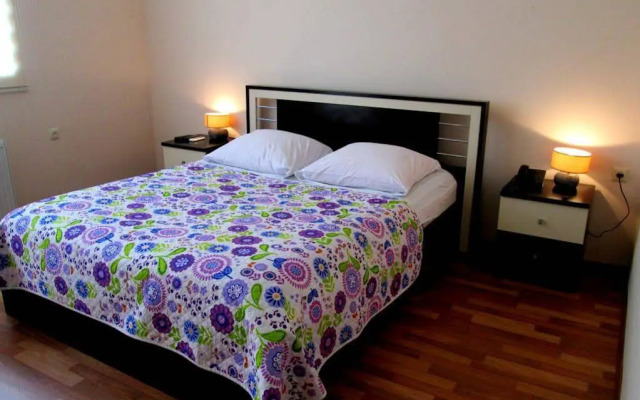 Hotel Max Comfort