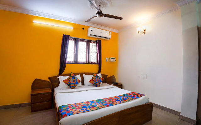 OYO 73610 Home Tree Service Apartment