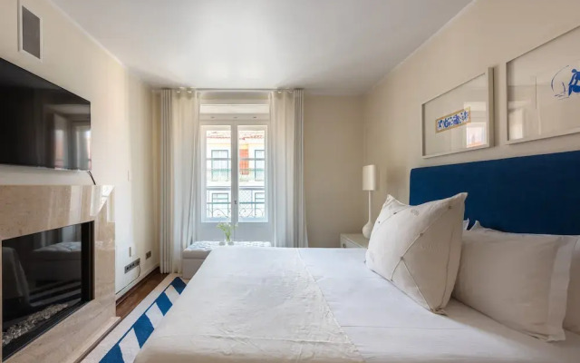 ALTIDO Lux Chiado 2-Floor 3-BR Apartment w/Garage