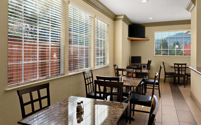 Best Western Willits Inn