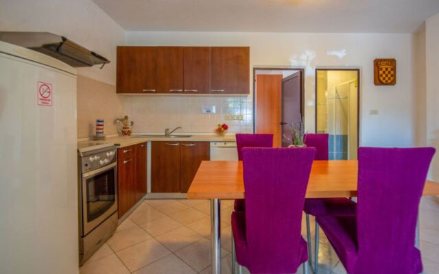 Apartment Sanja Karlobag 32679