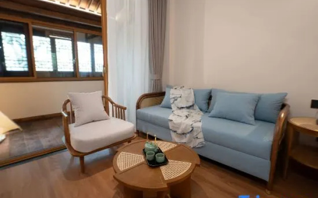 Yanguan Chaoyuezhicheng Shuiyin Homestay
