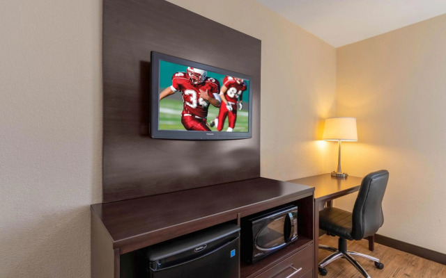Red Roof Inn PLUS+ El Paso East