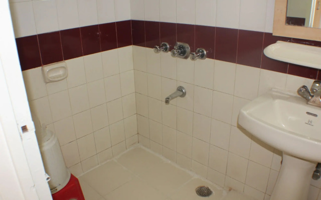 Hotel Bhooshan Sivajinagar