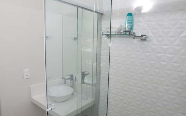 FL002 2 Bedroom Apartment By Senstay