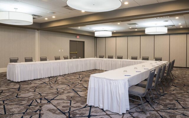 Sonesta Hotel Grand Rapids Airport