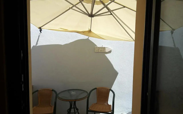 Frourio Apartments