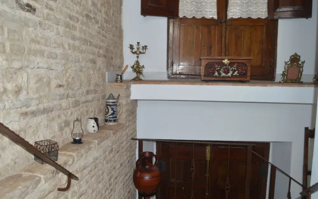 apartamentos plazuela arco el portillo