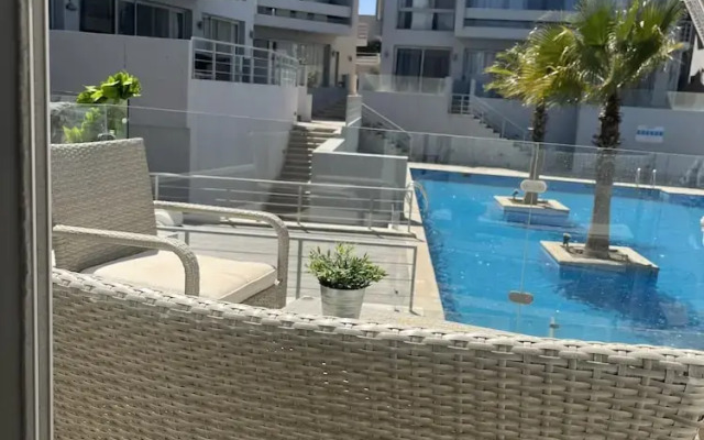 Stunning 2 Bed Apartment in Gouna With Roof