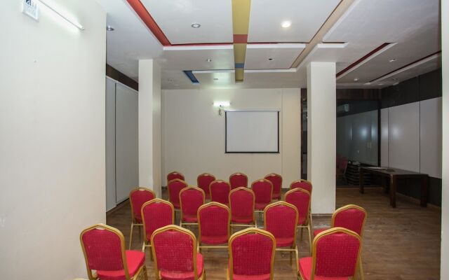OYO 2377 Hotel Residency