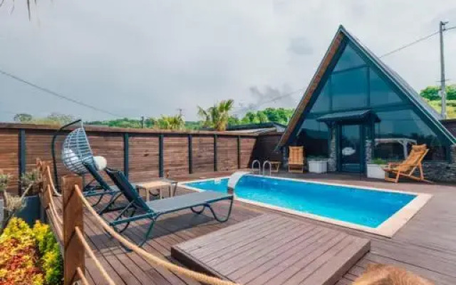 Club Armada Bungalov