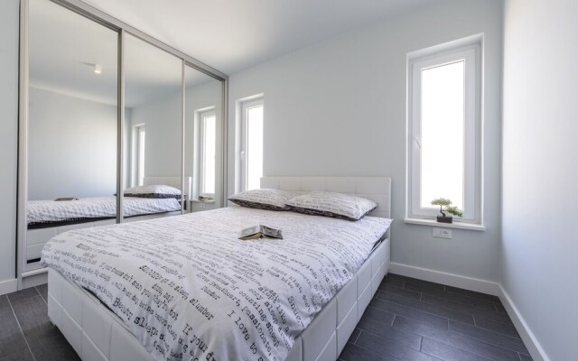 Viktorija Apartment