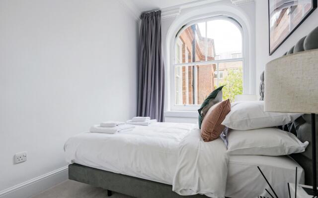 The Ebury Suite Next to Sloane Square