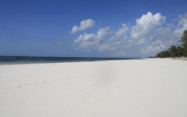 Diani Marine Divers Village