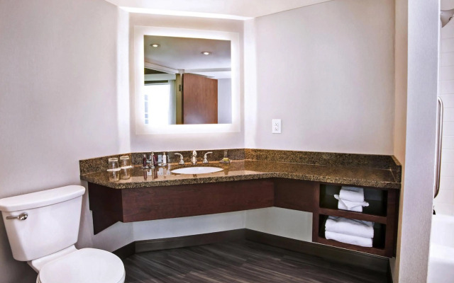 Marriott Niagara Falls Fallsview Hotel & Spa
