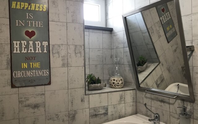 Royal Beach Hostel & Suites