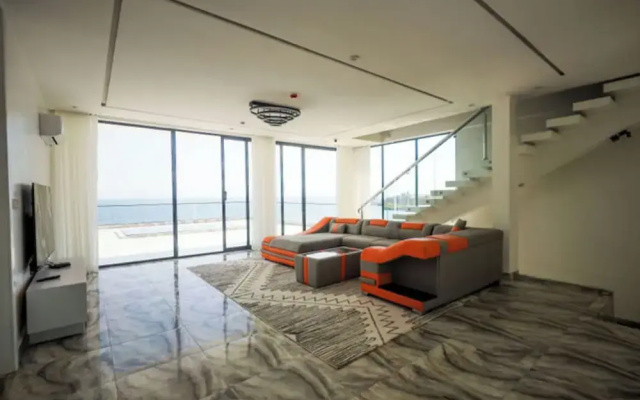 Ever Retreat B&P Beach Villa