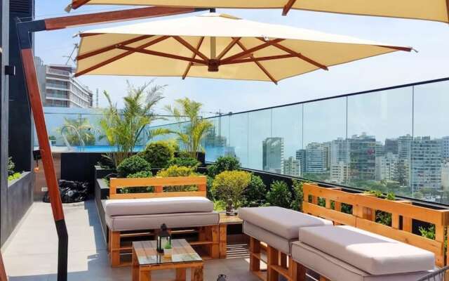 w Stylish Loft With Balcony in Barranco