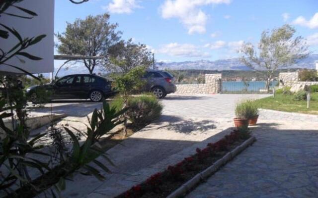 Blue Skies - 30 m From the sea - SA3