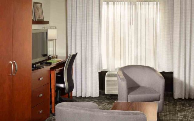 Courtyard Wichita at Old Town