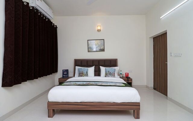 OYO 10213 Hotel Panache