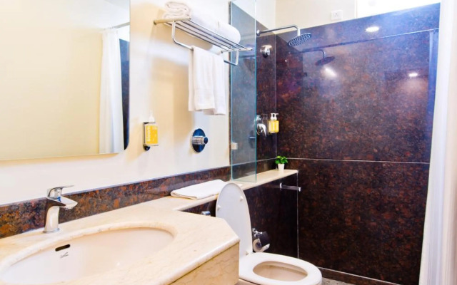 Bloom Hotel - Indiranagar