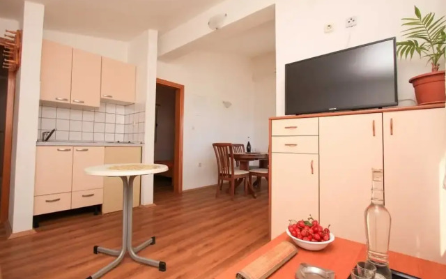 Apartments Ereš Žuronja