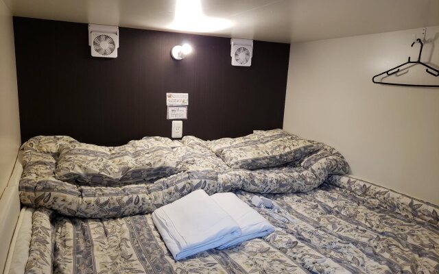 Gate 80 - Hostel