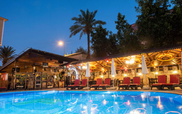 Fatih Hotel Kleopatra