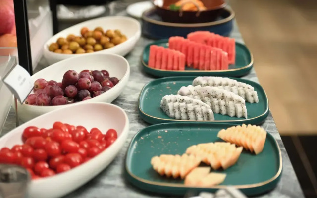 Mehood Lestie International Hotel Nancun Wanbo Metro Station Branch