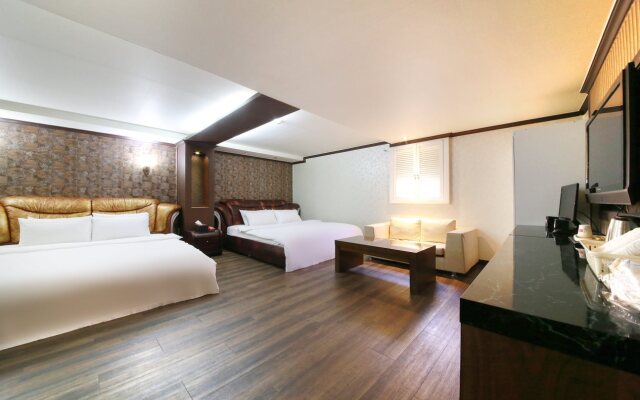 Goodstay Diamond Hotel