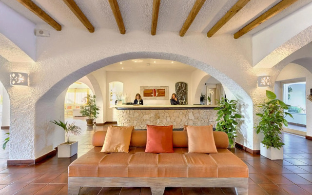 COLONNA GRAND HOTEL CAPO TESTA, a Colonna Luxury Beach Hotel, Santa Teresa Sardegna
