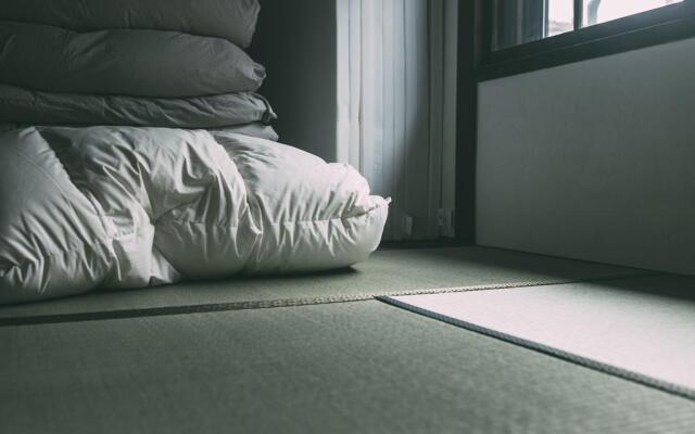 Nari - nuttari NARI -