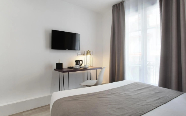 The Alcove Hotel
