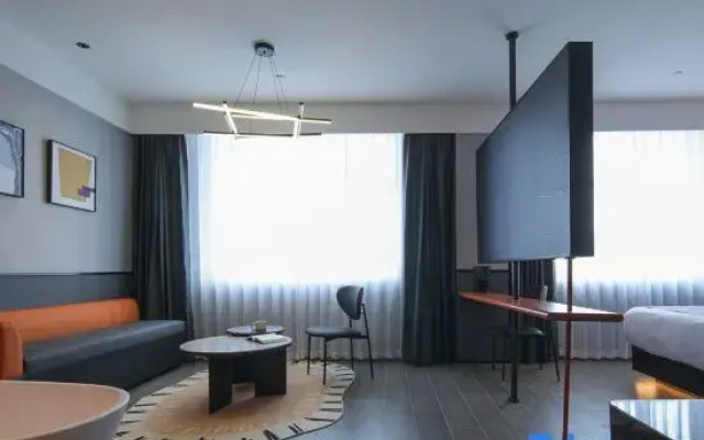 Tami Travel Hotel