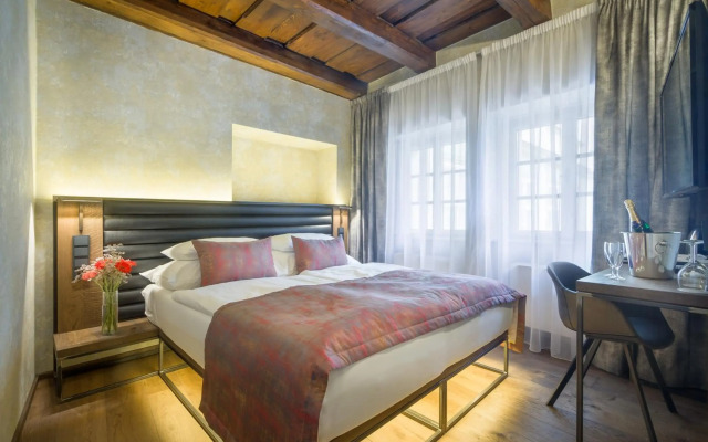 Waldstein Hotel