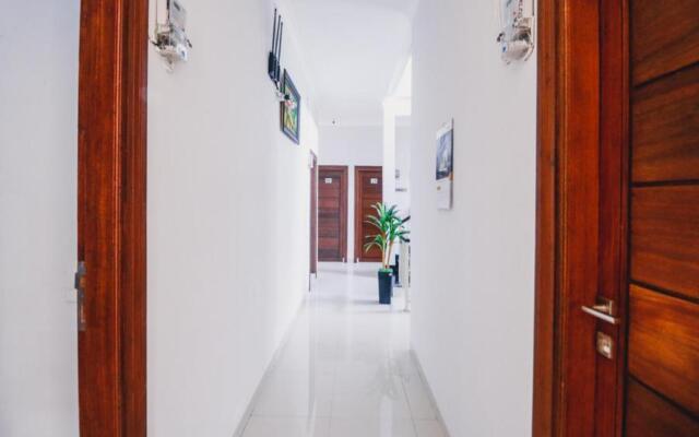 RedDoorz near Hermes Place Polonia Medan