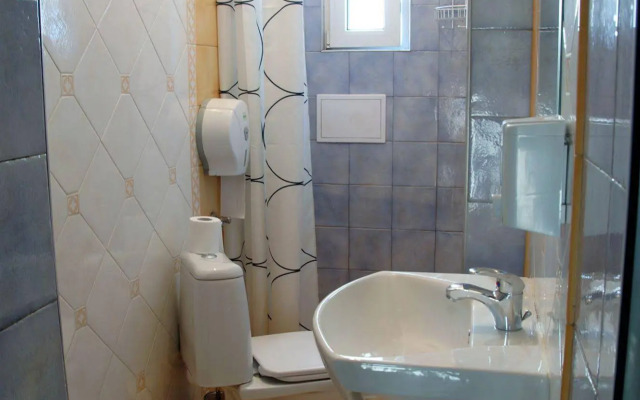 Hostel Lavele