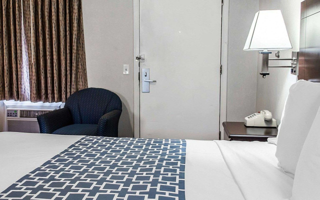Econo Lodge Mechanicsburg - Harrisburg West