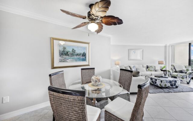 Beachfront Condo in Resort-style Community With Pool